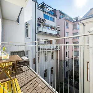 https://as-center-apartment.vienna-besthotels.com
